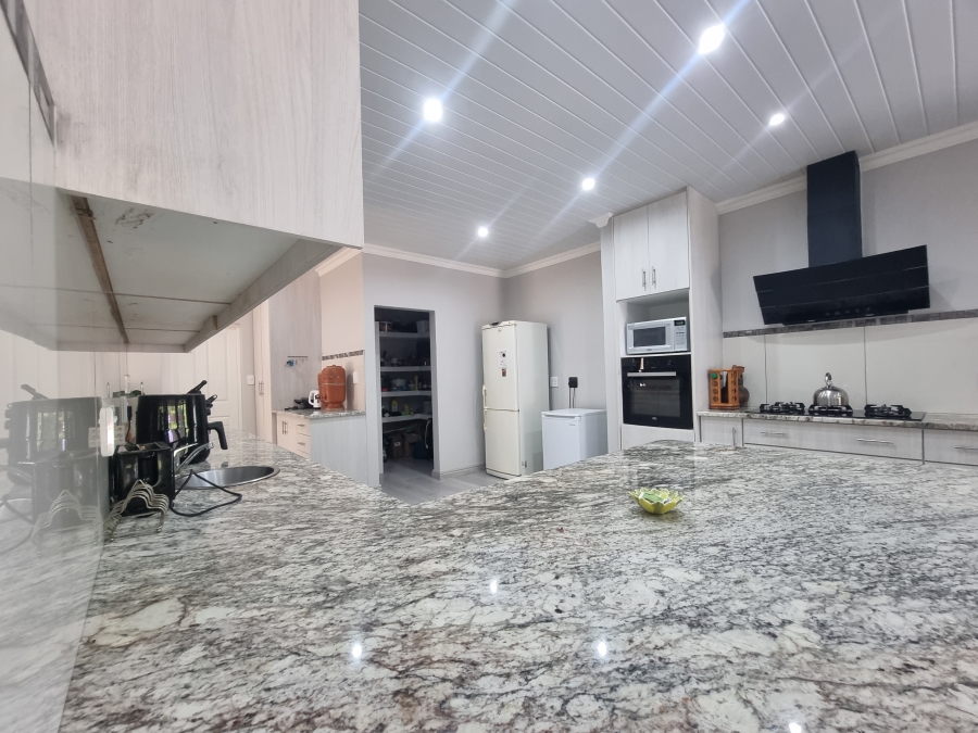 4 Bedroom Property for Sale in Dana Bay Western Cape